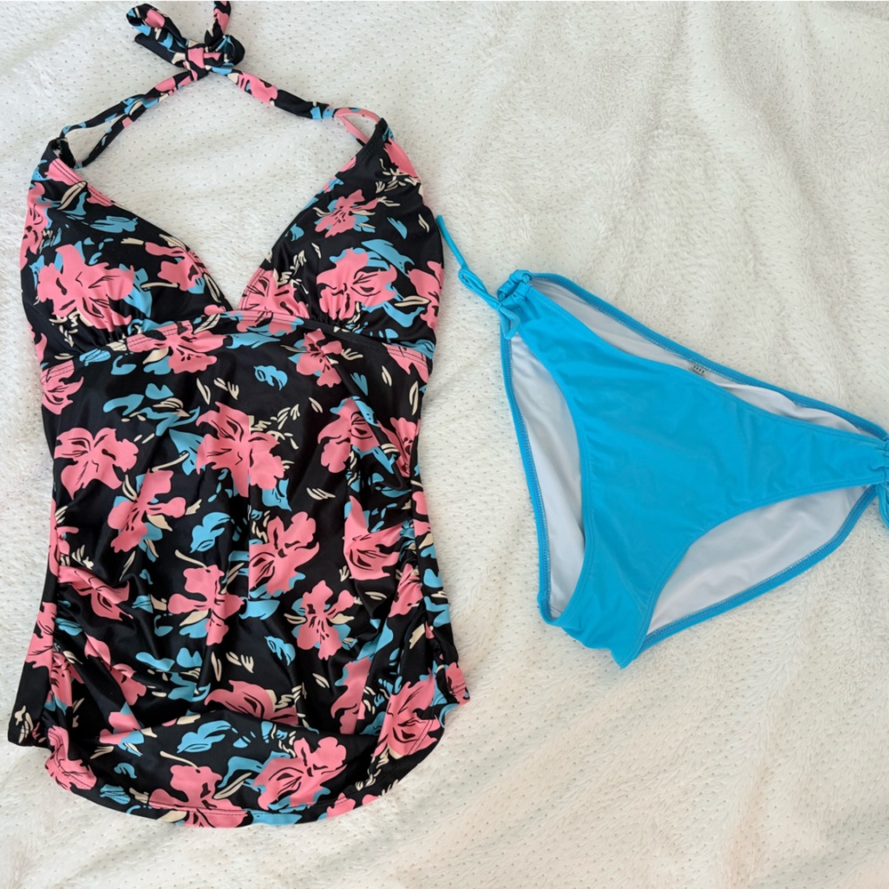 Women’s Maternity Swim Suit - Medium - Floral 2 Piece Tunic EUC - Padded Top